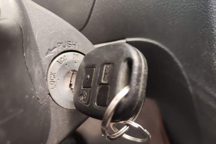 Used FAW Weizhi V2 2010 1.3L Manual Luxury Version
