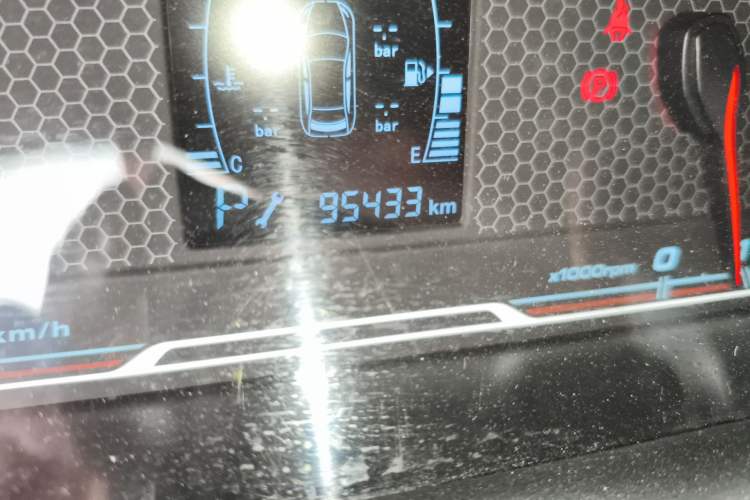 Used Chery Tiggo 3X 2018 1.5L Automatic Luxury Edition Odometer Close Up