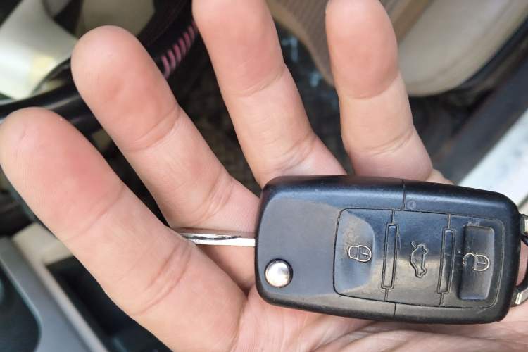 Used Dongfeng Shuaike 2016 Revised Version 1.6L Manual Luxury Edition