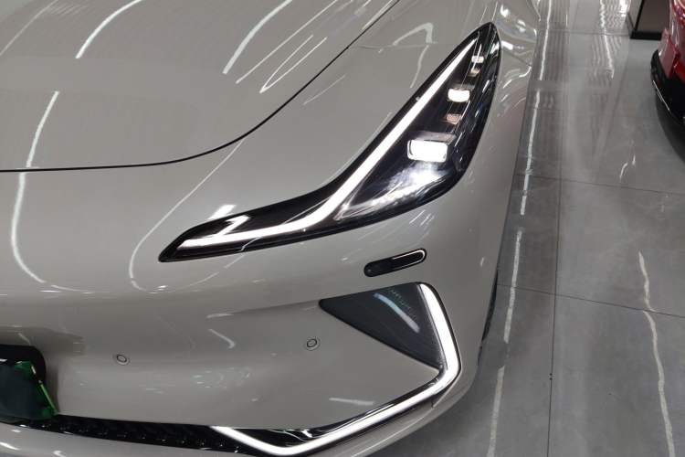 Used IM LS7 2023 90 kWh Elite Rear-Drive Version
