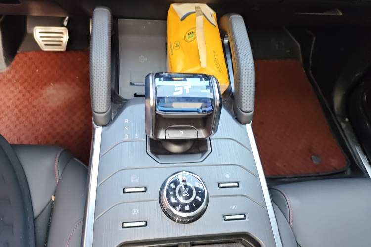 Used JETOUR Traveler 2024 2.0T All-Wheel-Drive CrossPRO Entertainment Edition