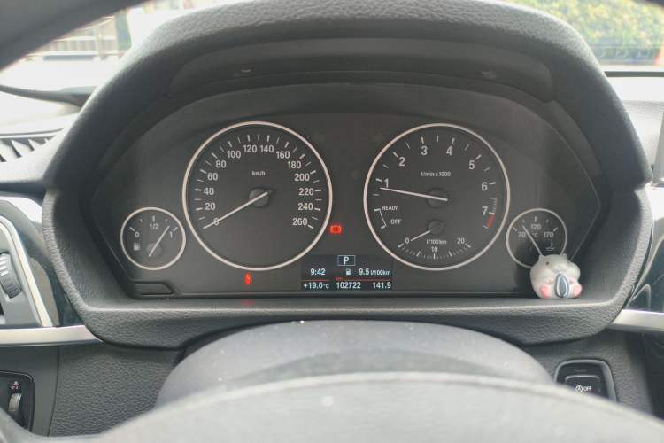 Used BMW 3 Series 2016 320Li Ambition Model
