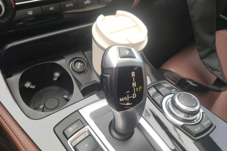 Used BMW 5 Series 2017 520Li Elegant Edition
