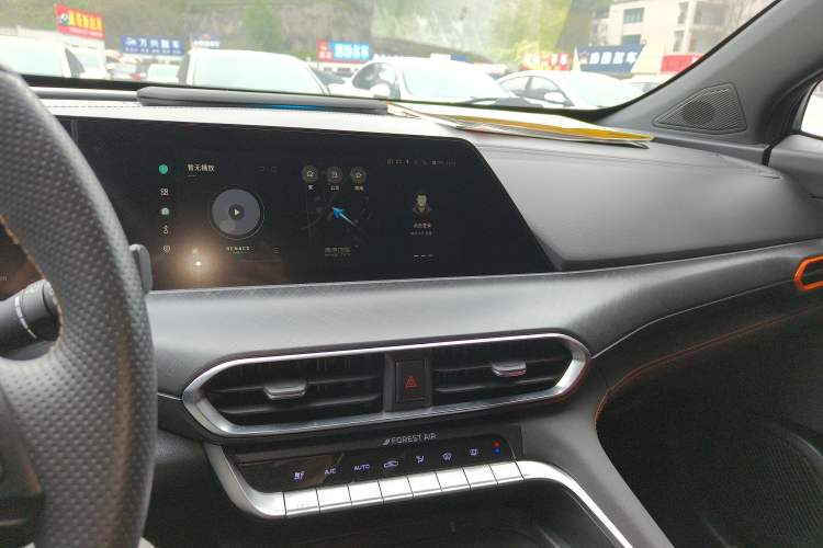 Used CHANGAN UNI-T 2022 1.5T Luxury Edition Audio And AC Panel