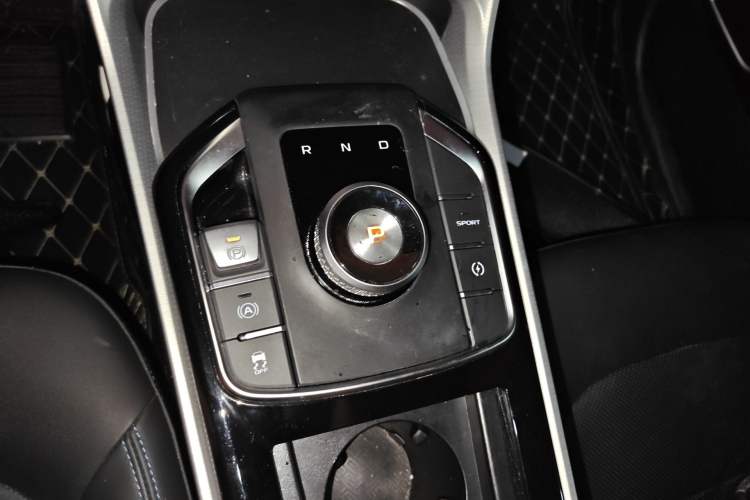 Used Geely Auto Emgrand GSe 2018 ZhenShang Model Gear Lever