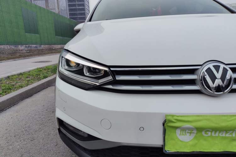 Used Volkswagen Touran 2018 Volkswagen Touran L 280TSI DSG Boundary Edition 7 Seats China V Emission Standard