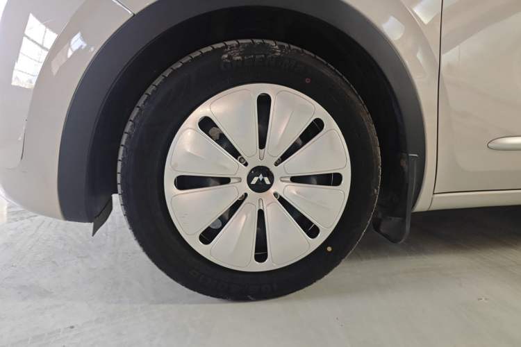 Used Wuling Bingo 2023 333 km Fast-Share Version Left Front Wheel Hub