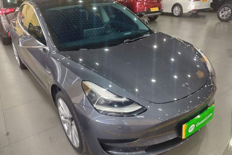 Used Tesla Model 3 2019 Standard Range Rear-Drive Upgraded Version Front Right 45 Deg
