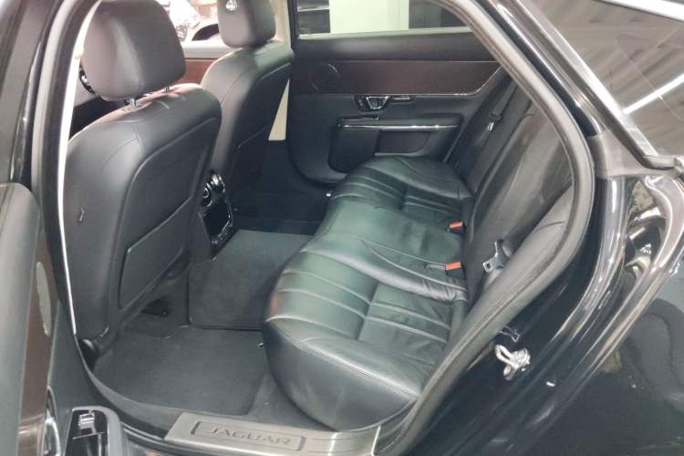 Used Jaguar XJ 2016 XJL 2.0T Two-Wheel-Drive Elegant Business Edition