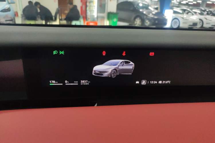 Used Avatr 12 2025 Updated Ultra All-Electric Four-Wheel Drive