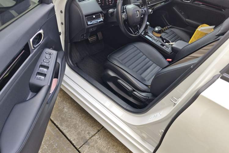 Used Honda Civic 2022 240TURBO CVT Dynamic Edition
