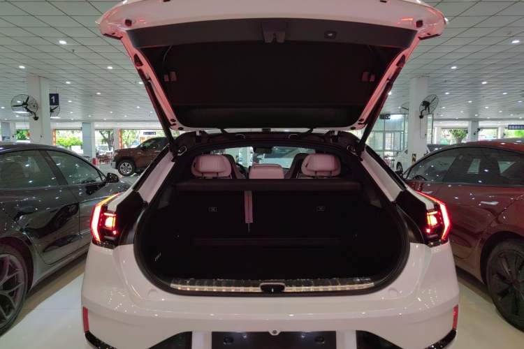 Used Zeekr 001 2022 Ultra-Long Range Dual-Motor YOU Version