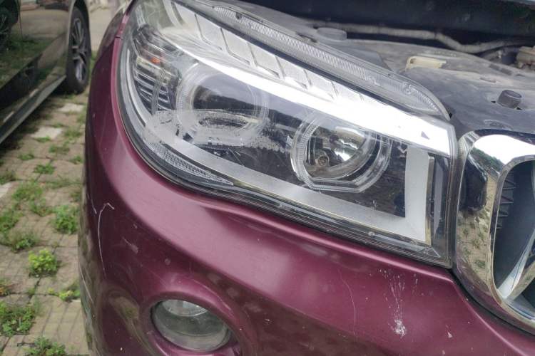 Used SWM X7 2016 1.8L Manual Luxury Edition 7 Seats