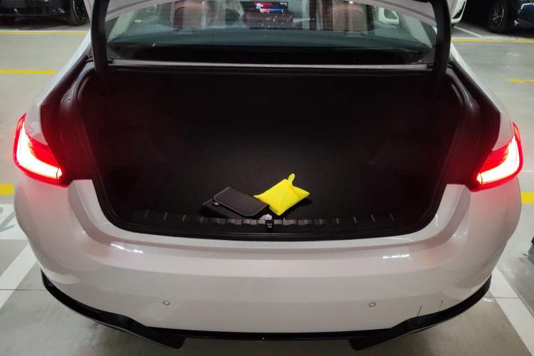 Used BMW i3 2026 Model, eDrive 35 L