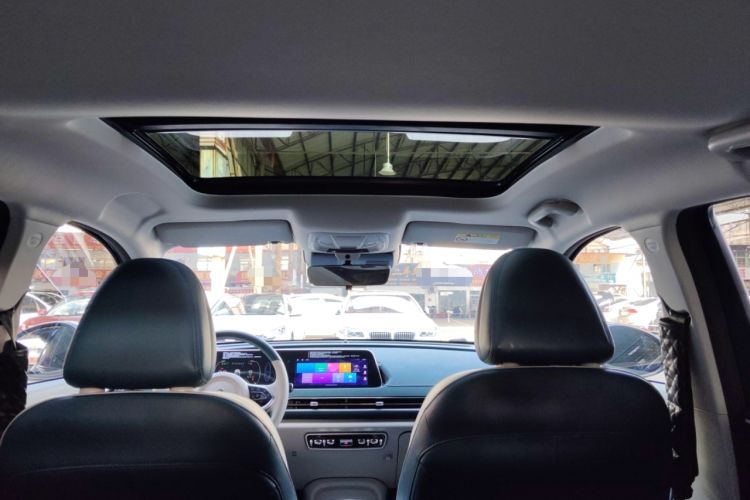 Used ORA Good Cat 2022 400km Standard Range Luxury Version Lithium Iron Phosphate