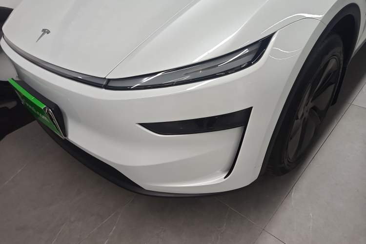 Used Tesla Model Y 2025 Long-Range All-Wheel Drive First Edition Left Front Headlight