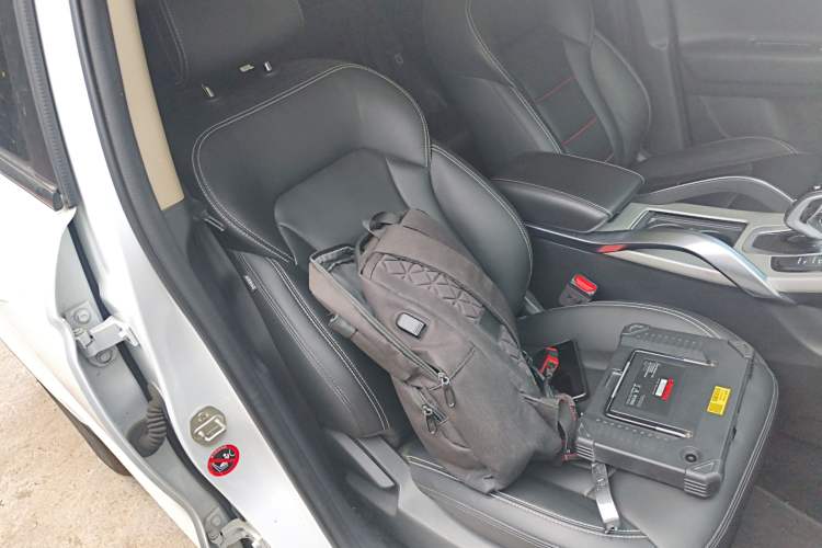 Used Geely Auto Emgrand X7 Sport 2020 1.8TD DCT Two-Wheel Drive Smart Connect 4G-Enabled Version
