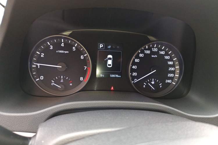 Used Hyundai Elantra (6th Generation / Lingdong) 2016 1.6L Automatic ZhiXuan – Elite Version