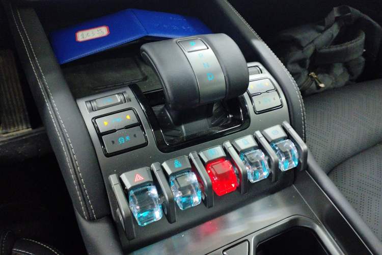 Used Formula Leopard Titanium 3 2025 501KM All-Wheel Drive Intelligent Driving Ultra Version