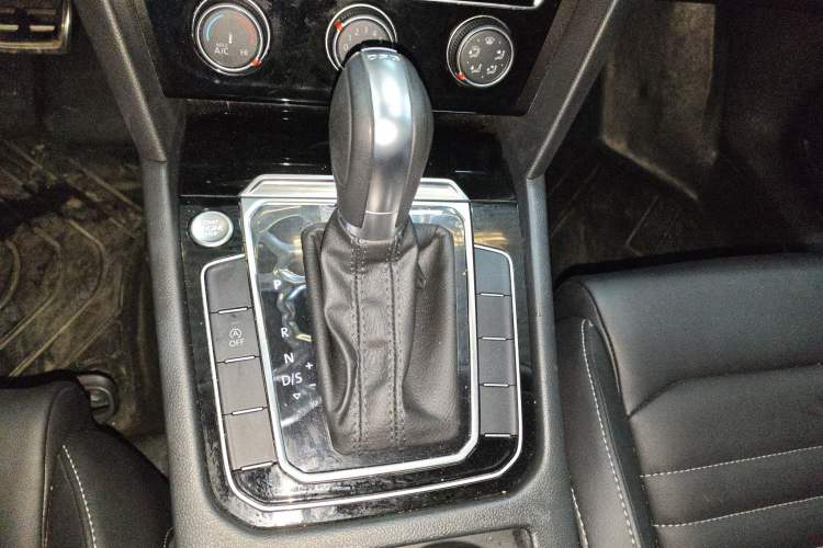 Used Volkswagen Magotan 2025 Zhongxiang Version 280TSI DSG Comfort Edition