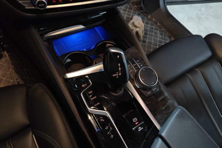 Used BMW 6 Series GT 2022 630i M Sport Package Gear Lever