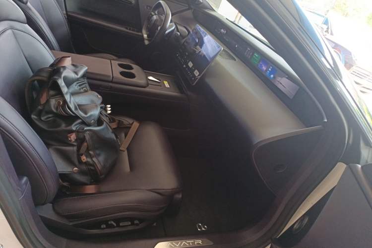 Used Avatr 06 2025 Ultra Pure Electric Edition
