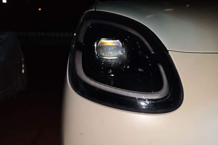 Used Wuling Hongguang MINIEV 2025 Four-Door Version Advanced Edition
