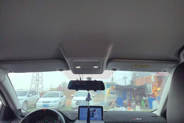 Used FORTHING T5 2022 Grand Edition 1.6L Manual Dream-Chasing Five-Seat Model Headliner