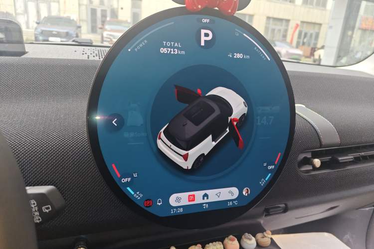 Used MINI Electric COOPER 2024 452km COOPER SE Artist
