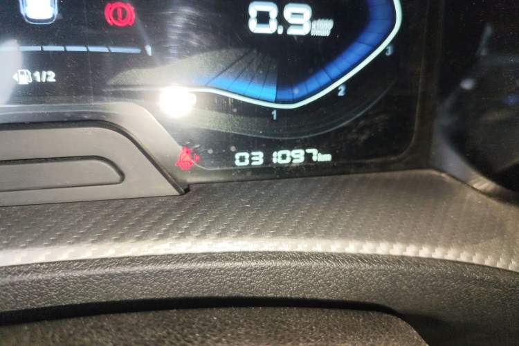 Used Citroen C3-XR 2021 190THP DCT ZhiShang Edition Odometer Close Up