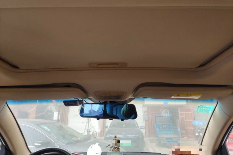 Used Baojun 560 2015 1.8L manual luxury version
