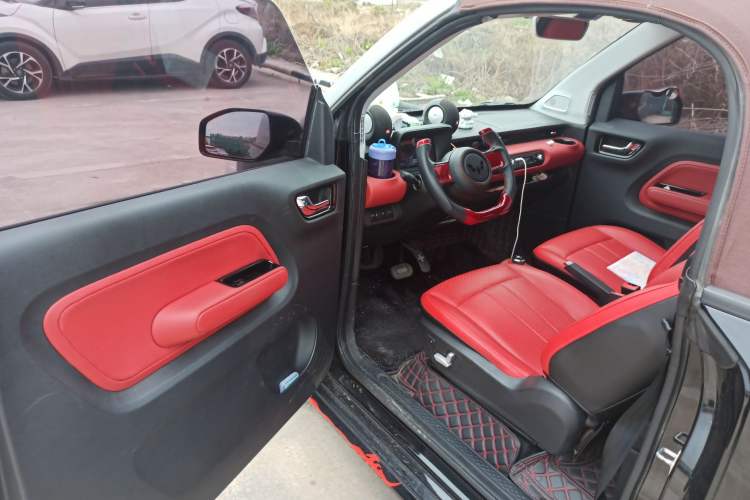 Used Wuling Hongguang MINIEV 2022 Convertible Model

