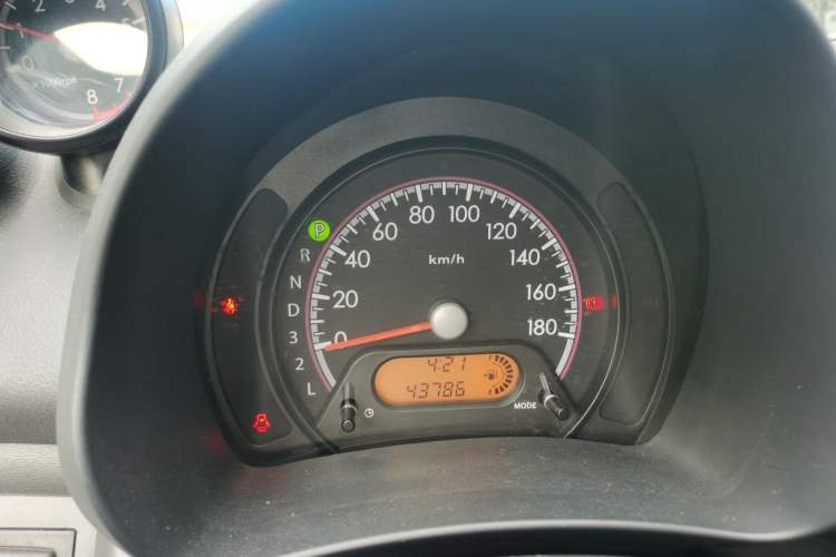 Used Suzuki Alto 2013 1.0L Automatic Luxury Model
