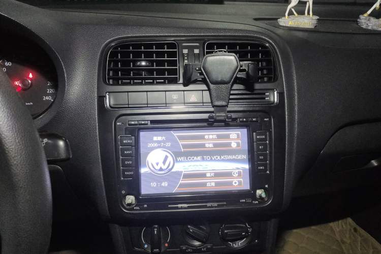 Used Volkswagen Polo 2014 1.4L Manual Fashion Edition
