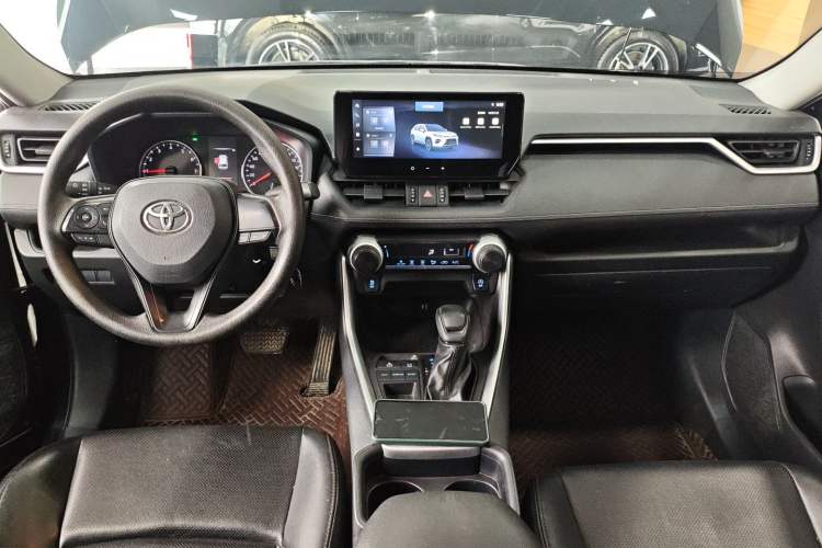 Used Toyota Wildlander 2022 2.0L CVT Two-Wheel Drive Leading Edition
