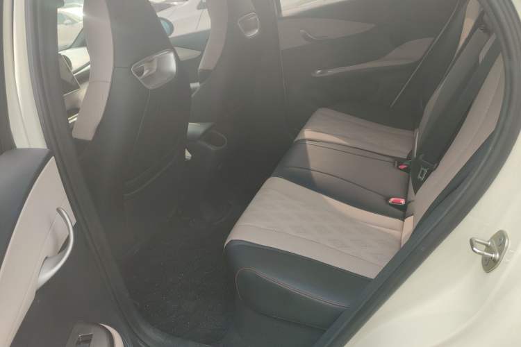 Used BYD Dolphin 2023 420 km Fashion Edition