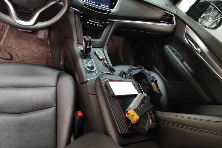 Used Cadillac XT6 2022 2.0T 7-Seater Four-Wheel-Drive Luxury Version