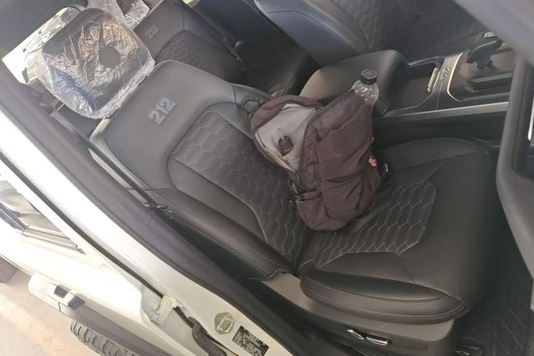 Used 212 T01 2024 2.0T Mechanic