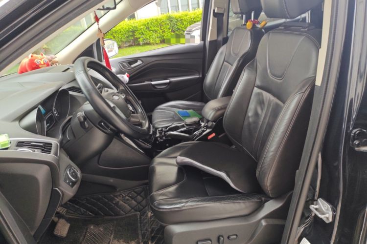 Used Ford Kuga 2013 2.0L GTDi Four-Wheel-Drive Sport Model Left Front Seat