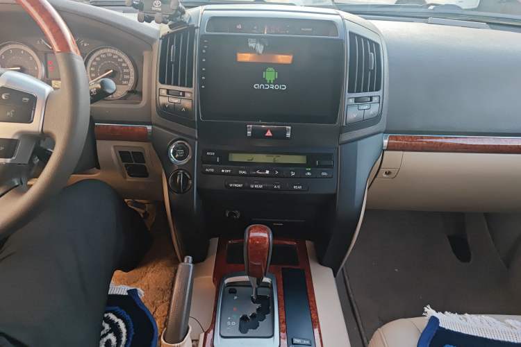 Used Toyota Land Cruiser 2010 4000 Middle East Edition
