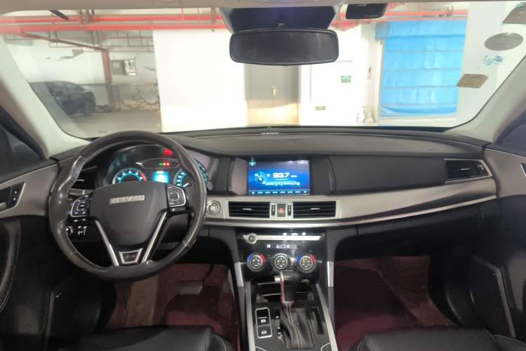 Used Haval H7 2018 Blue-Label H7 2.0T Automatic Enjoyment Model Center Console