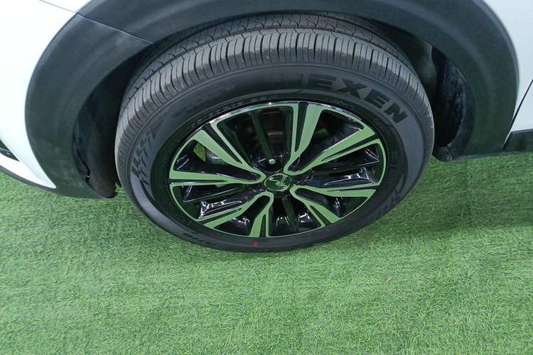 Used Kia kx1 Stonic 2021 1.4L CVT Sunroof Model
