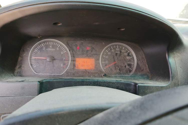 Used FORTHING Lingzhi 2017 M3L 1.6L 7-Seater Standard Model