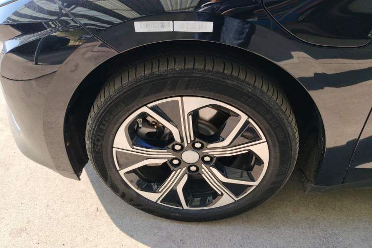 Used Hongqi E-QM5 2023 Revised Version Basic Travel Edition
