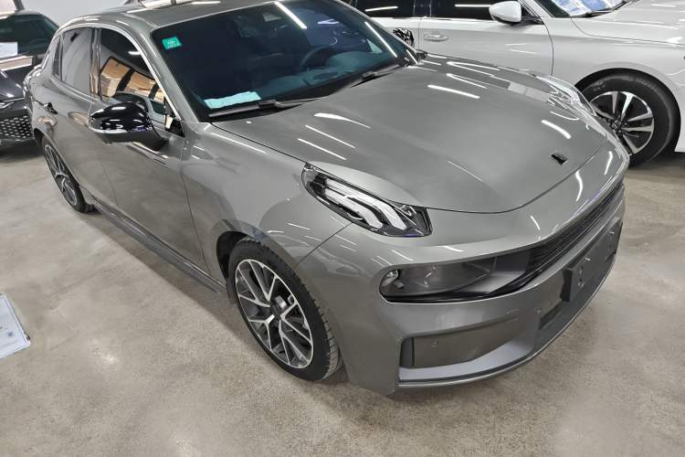 Used Lynk & Co 03 2022 2.0TD DCT JingPro Front Right 45 Deg