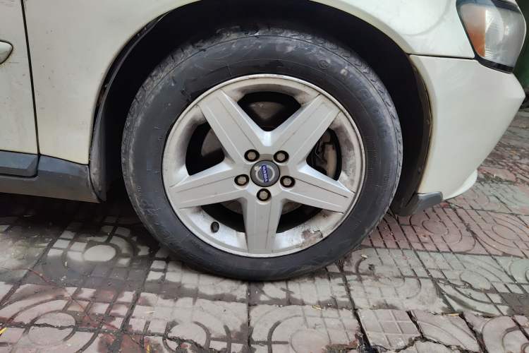 Used Volvo S40 2011 2.0L Automatic ZhiShang Edition
