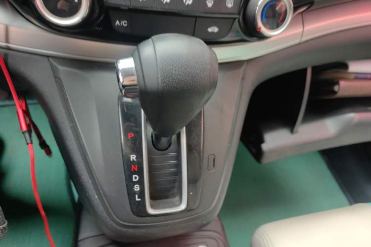 Used Honda CR-V 2016 2.0L Two-Wheel Drive Classic Edition
