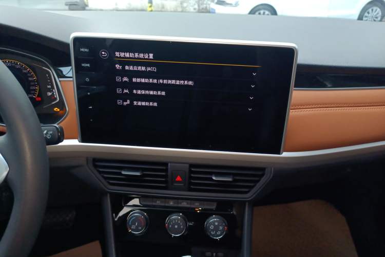 Used Volkswagen Bora 2023 200TSI DSG SmartDrive PRO Edition
