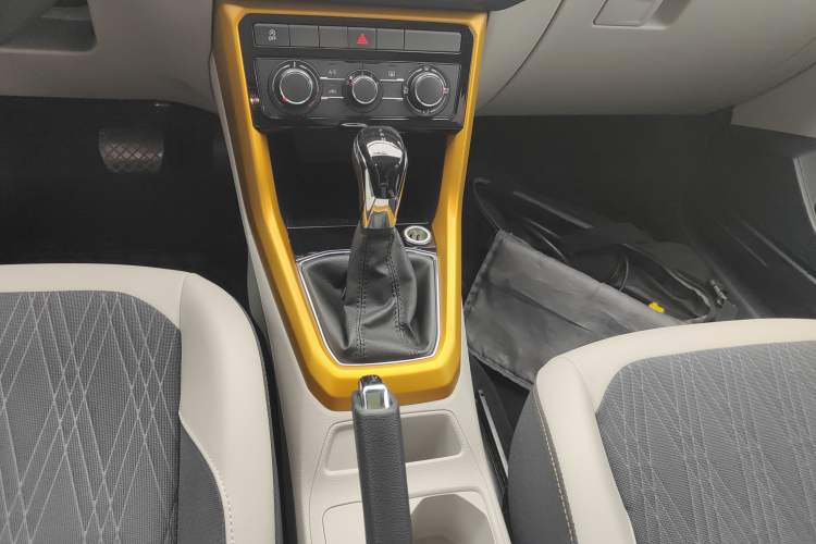 Used Volkswagen T-Cross 2019 1.5L Automatic Comfort Edition Gear Lever