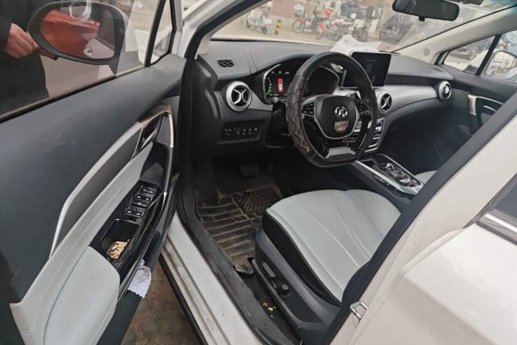 Used BAIC Beijing EU5 2018 R550 Smart Trend Edition